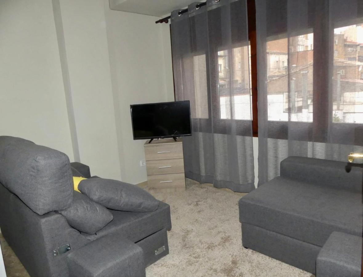 Apartament Encantador Al Centre De Vic Aptgarbi 외부 사진